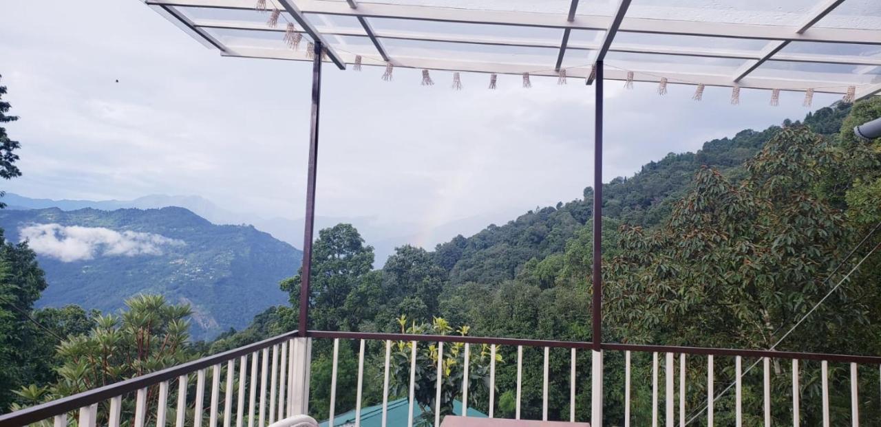 The Nettle And Fern Farmstay Pelling Dış mekan fotoğraf